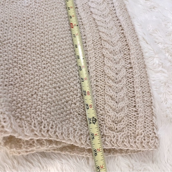 Vintage V-Neck Cable Loose Knit Beige Cream Off White Pullover Sweater Vest - Picture 3 of 8